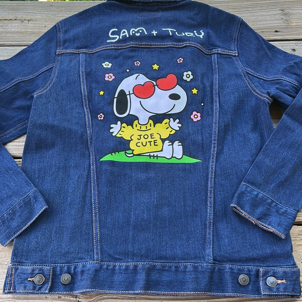 Peanuts Global Artist Collection Blue Denim Jacket Size L BNWT